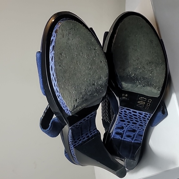 BCBGMAXAZRIA navy blue suede and woven leather platform heels size 8.5B - Picture 5 of 8